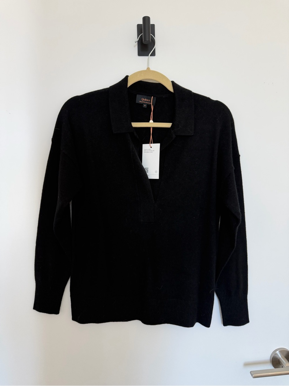 Quince Black V-Neck Polo Cashmere Sweater - Women's